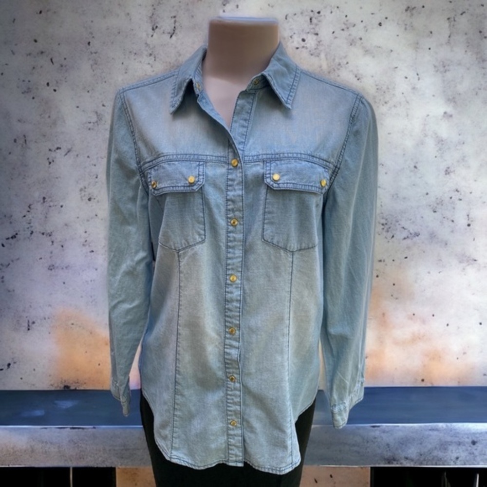 Chico's Chambray Denim Button Front Shirt M